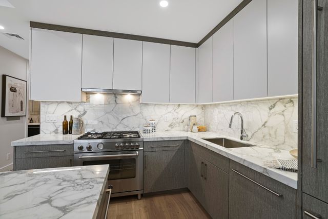 2131 Shore Blvd Unit 1B, New York City, NY 11105