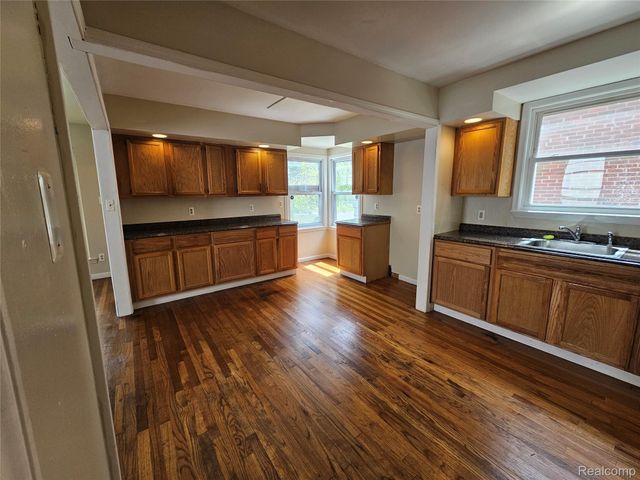 18919 Woodbine Street, Detroit, MI 48219