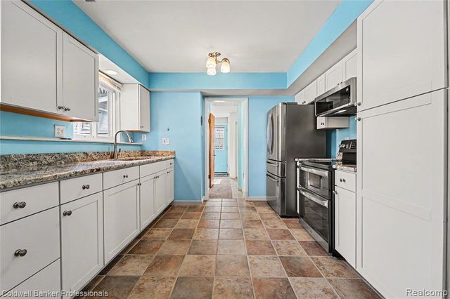 18980 Brentwood Street, Livonia, MI 48152