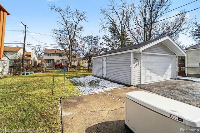 18980 Brentwood Street, Livonia, MI 48152