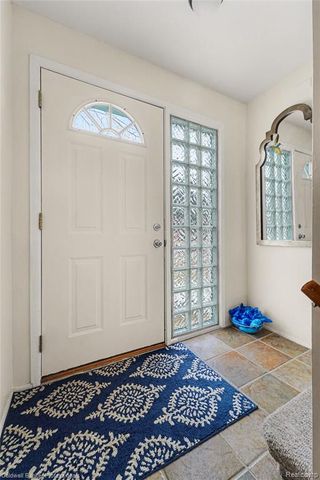 18980 Brentwood Street, Livonia, MI 48152