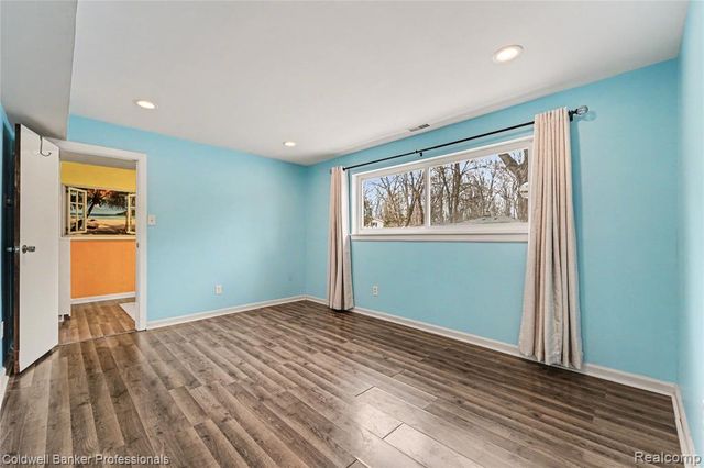 18980 Brentwood Street, Livonia, MI 48152