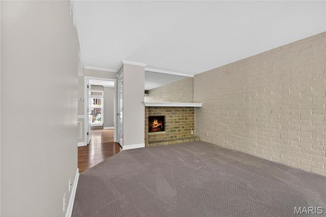 632 Coeur De Royale Drive B, Creve Coeur, MO 63141
