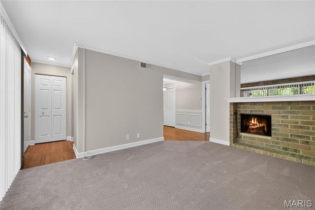 632 Coeur De Royale Drive B, Creve Coeur, MO 63141