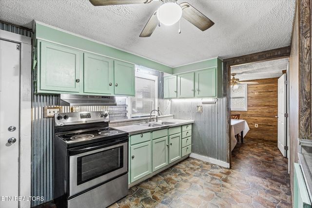 111 Guffey Lane, Jamestown, TN 38556