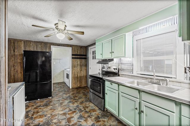 111 Guffey Lane, Jamestown, TN 38556