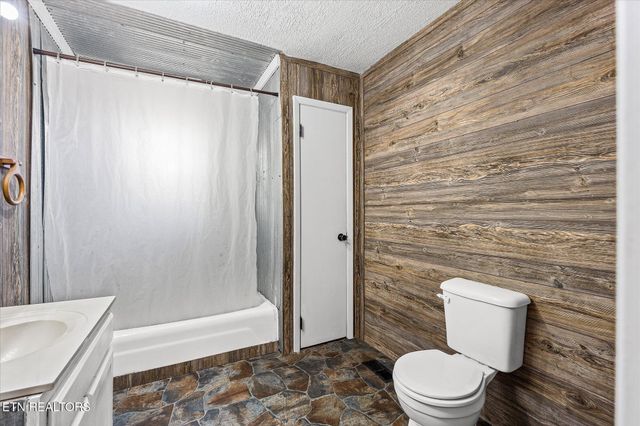 111 Guffey Lane, Jamestown, TN 38556