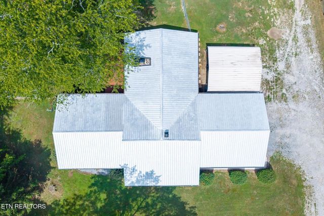 111 Guffey Lane, Jamestown, TN 38556