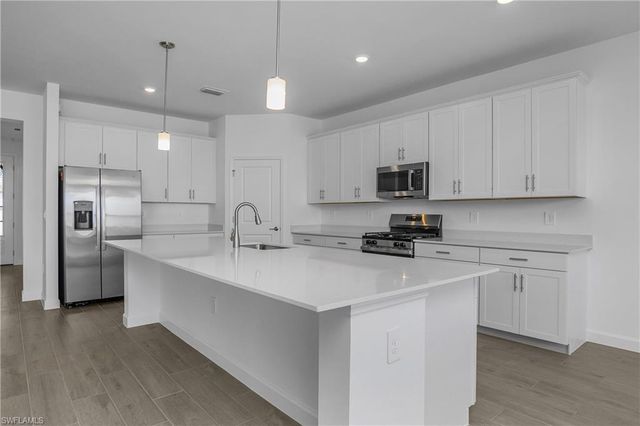 21094 Verawood LOOP, Estero, FL 33928