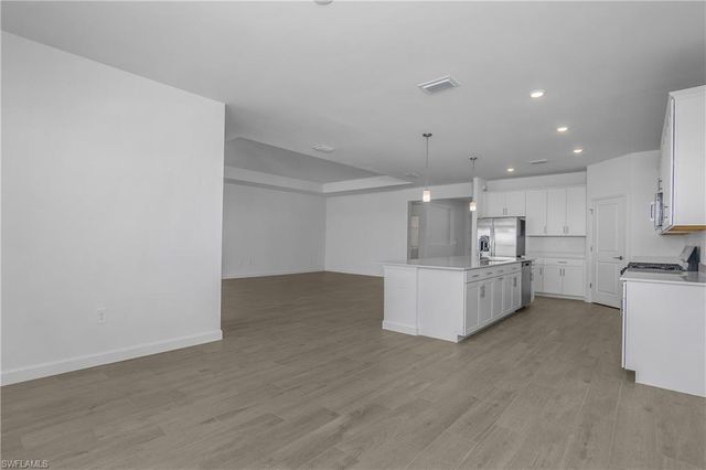 21094 Verawood LOOP, Estero, FL 33928