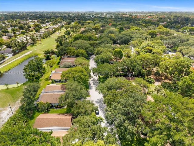 4148 N Palm Forest Drive N, Delray Beach, FL 33445