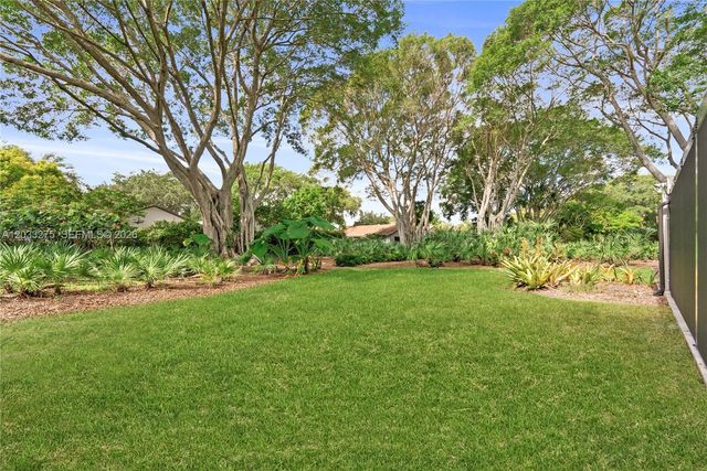 4148 N Palm Forest Drive N, Delray Beach, FL 33445
