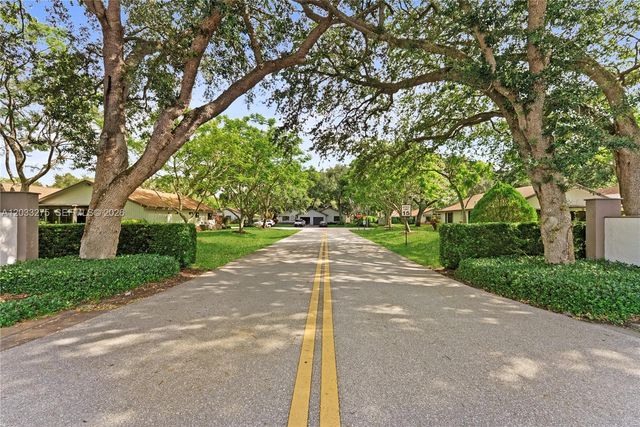 4148 N Palm Forest Drive N, Delray Beach, FL 33445