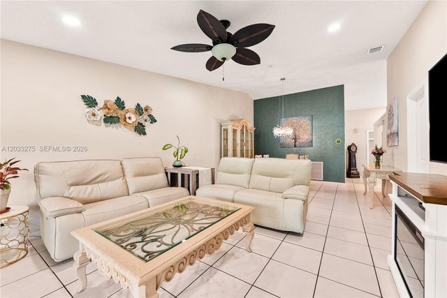 4148 N Palm Forest Drive N, Delray Beach, FL 33445