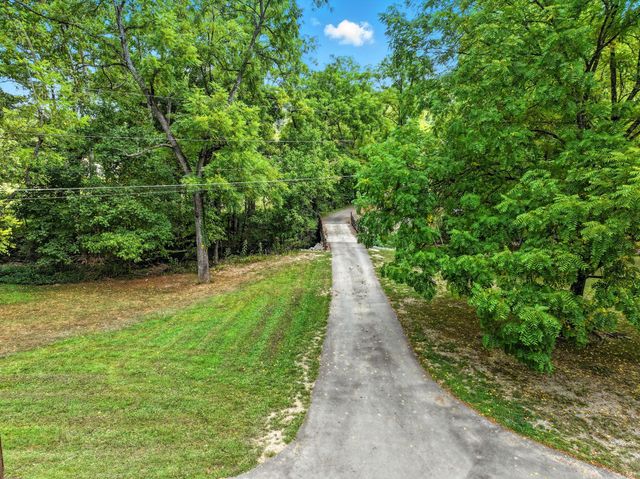 3119 Tyree Springs Rd, Hendersonville, TN 37075