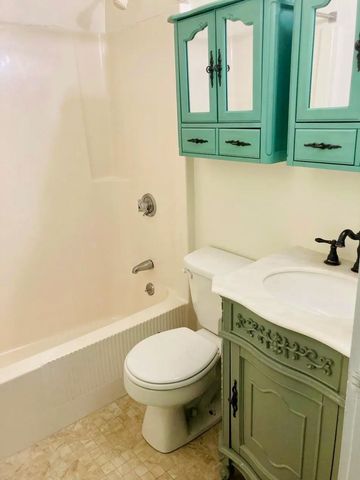 13 Franklin St Apt 3, Montpelier, VT 05602