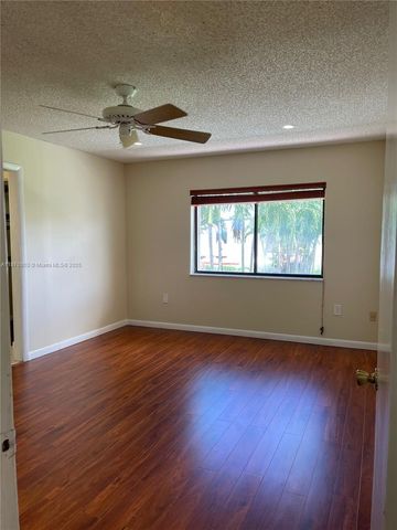 1301 SW 124th Ct 20-A, Miami, FL 33184