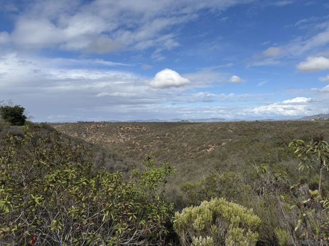 11130 Taloncrest Way 13, San Diego, CA 92126