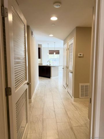 11130 Taloncrest Way 13, San Diego, CA 92126