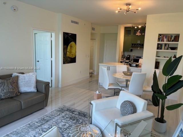 1900 Van Buren St 511B, Hollywood, FL 33020