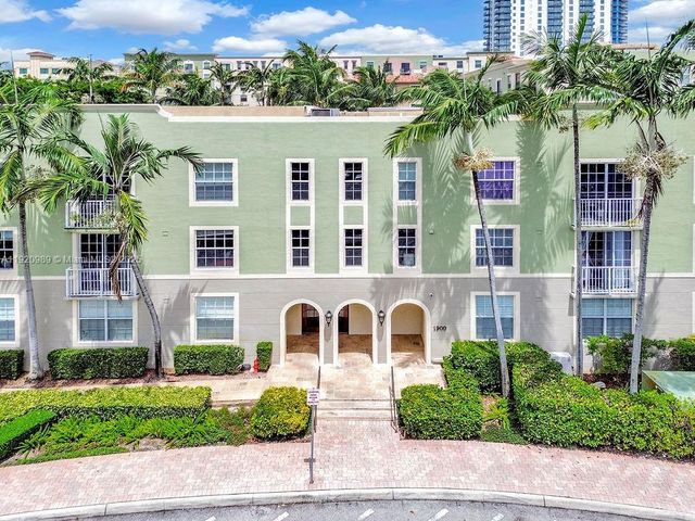 1900 Van Buren St 511B, Hollywood, FL 33020