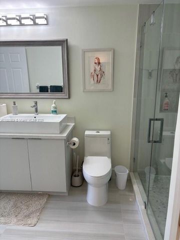 1900 Van Buren St 511B, Hollywood, FL 33020