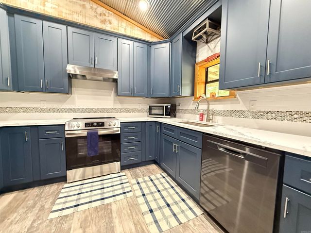 1139 Fayes Forest, Clinton, AR 72031