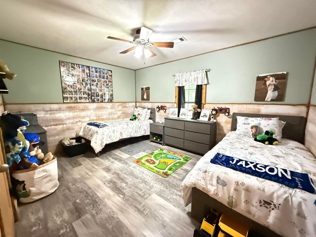 1139 Fayes Forest, Clinton, AR 72031
