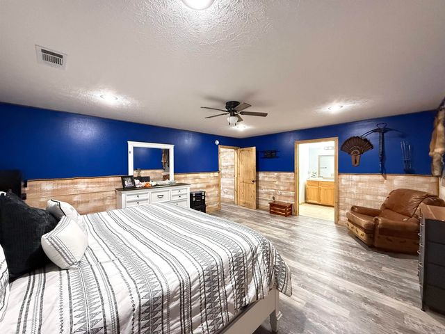 1139 Fayes Forest, Clinton, AR 72031
