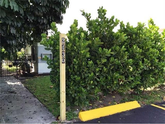 2130 Bay Dr, Miami Beach, FL 33141