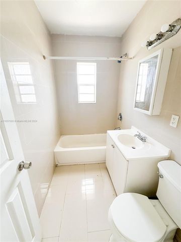 2130 Bay Dr, Miami Beach, FL 33141