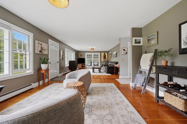72 Old Northfield Road, Hinsdale, NH 03451