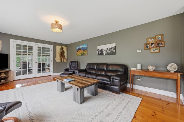 72 Old Northfield Road, Hinsdale, NH 03451