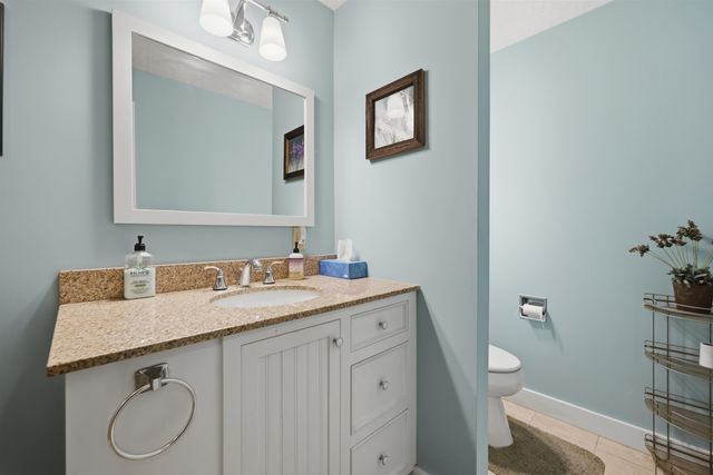 72 Old Northfield Road, Hinsdale, NH 03451