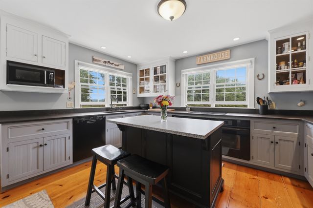 72 Old Northfield Road, Hinsdale, NH 03451