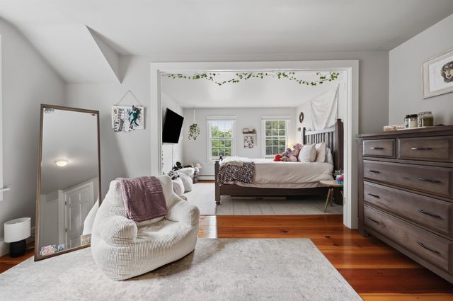 72 Old Northfield Road, Hinsdale, NH 03451