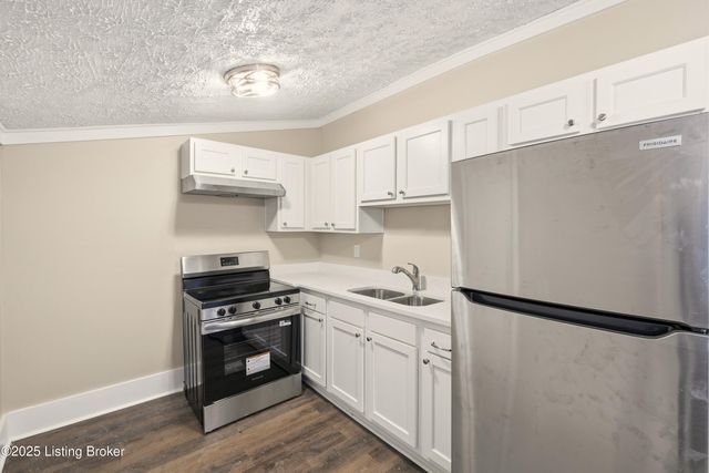 818 S Hancock St, Louisville, KY 40203