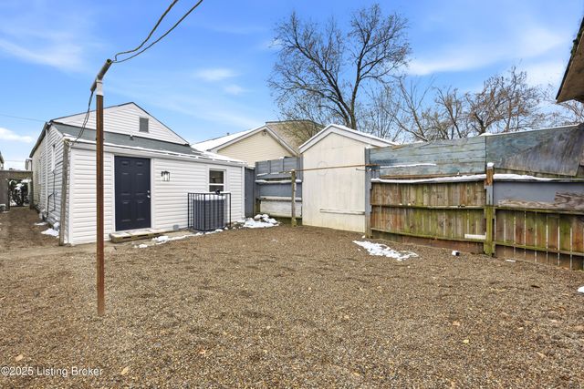 818 S Hancock St, Louisville, KY 40203