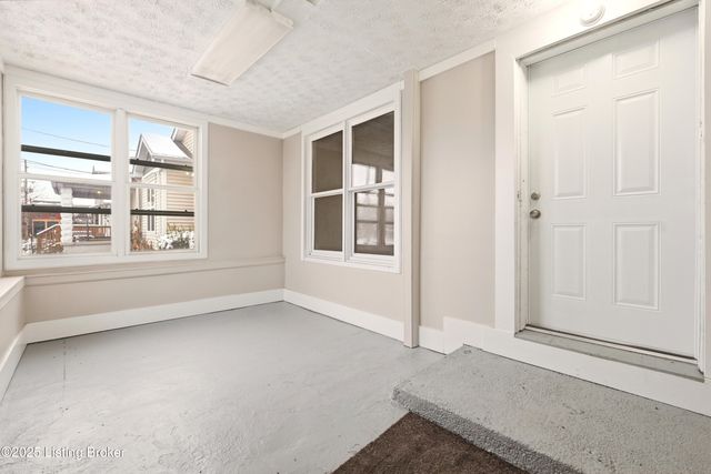 818 S Hancock St, Louisville, KY 40203