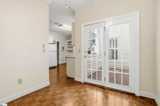 306 Greenview Circle, Greenville, SC 29609