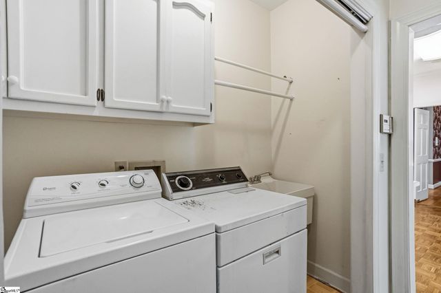 306 Greenview Circle, Greenville, SC 29609