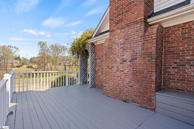 306 Greenview Circle, Greenville, SC 29609