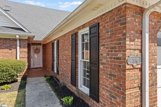 306 Greenview Circle, Greenville, SC 29609