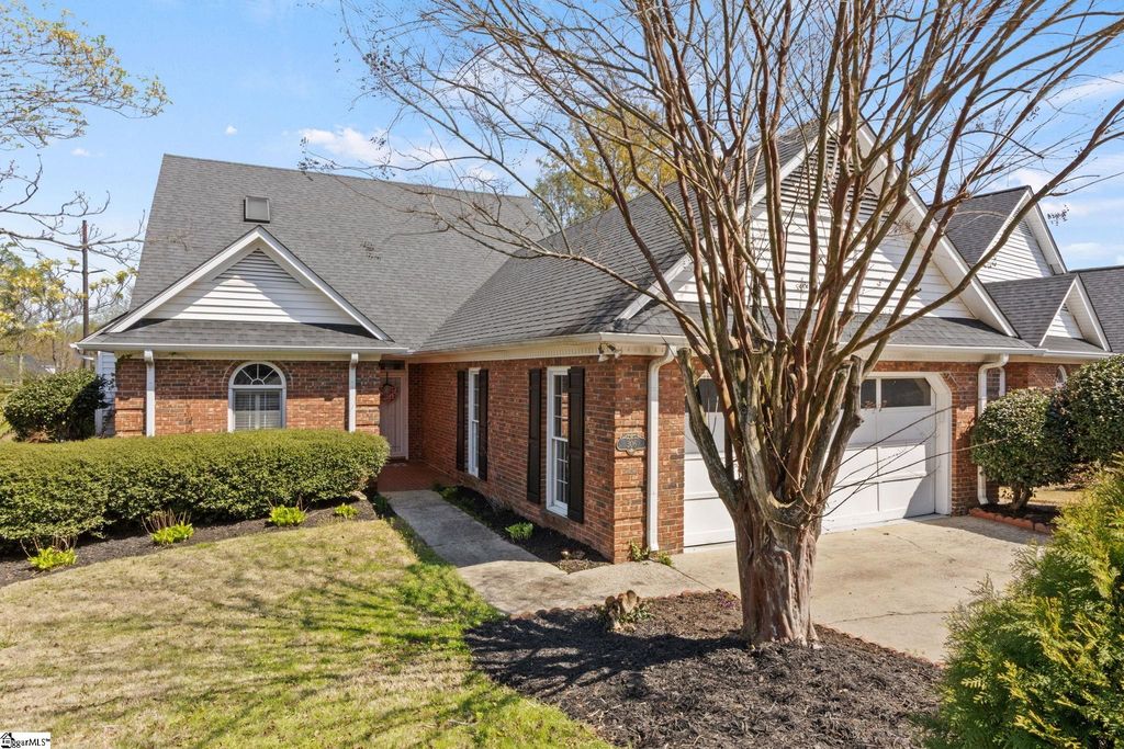 306 Greenview Circle, Greenville, SC 29609