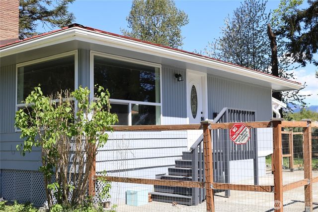 8106 382nd Avenue SE, Snoqualmie, WA 98065