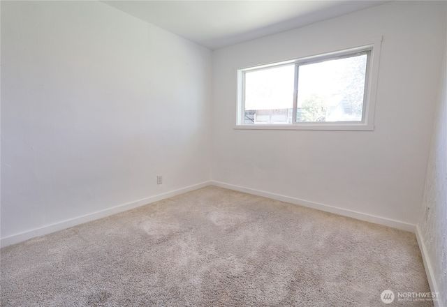8106 382nd Avenue SE, Snoqualmie, WA 98065