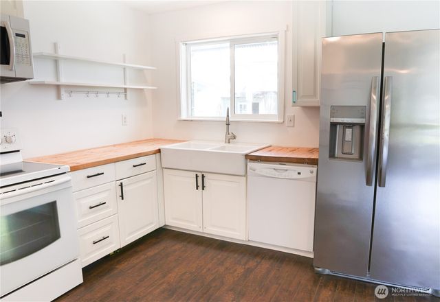 8106 382nd Avenue SE, Snoqualmie, WA 98065