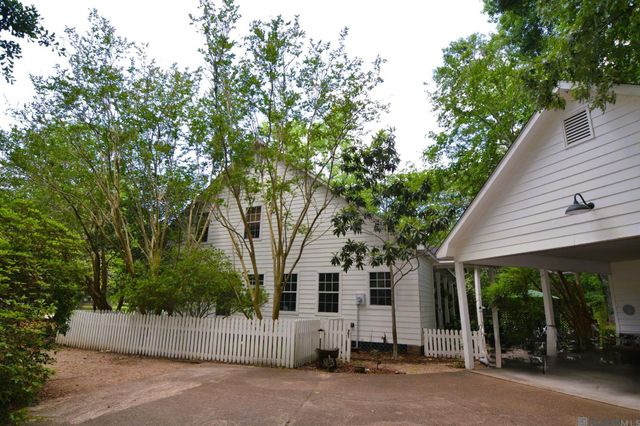 10393 Old Field Rd, St Francisville, LA 70775