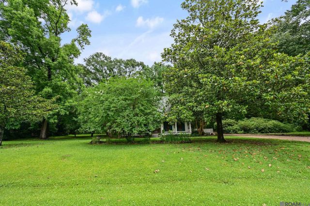 10393 Old Field Rd, St Francisville, LA 70775