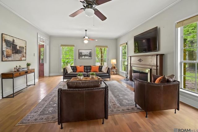 10393 Old Field Rd, St Francisville, LA 70775